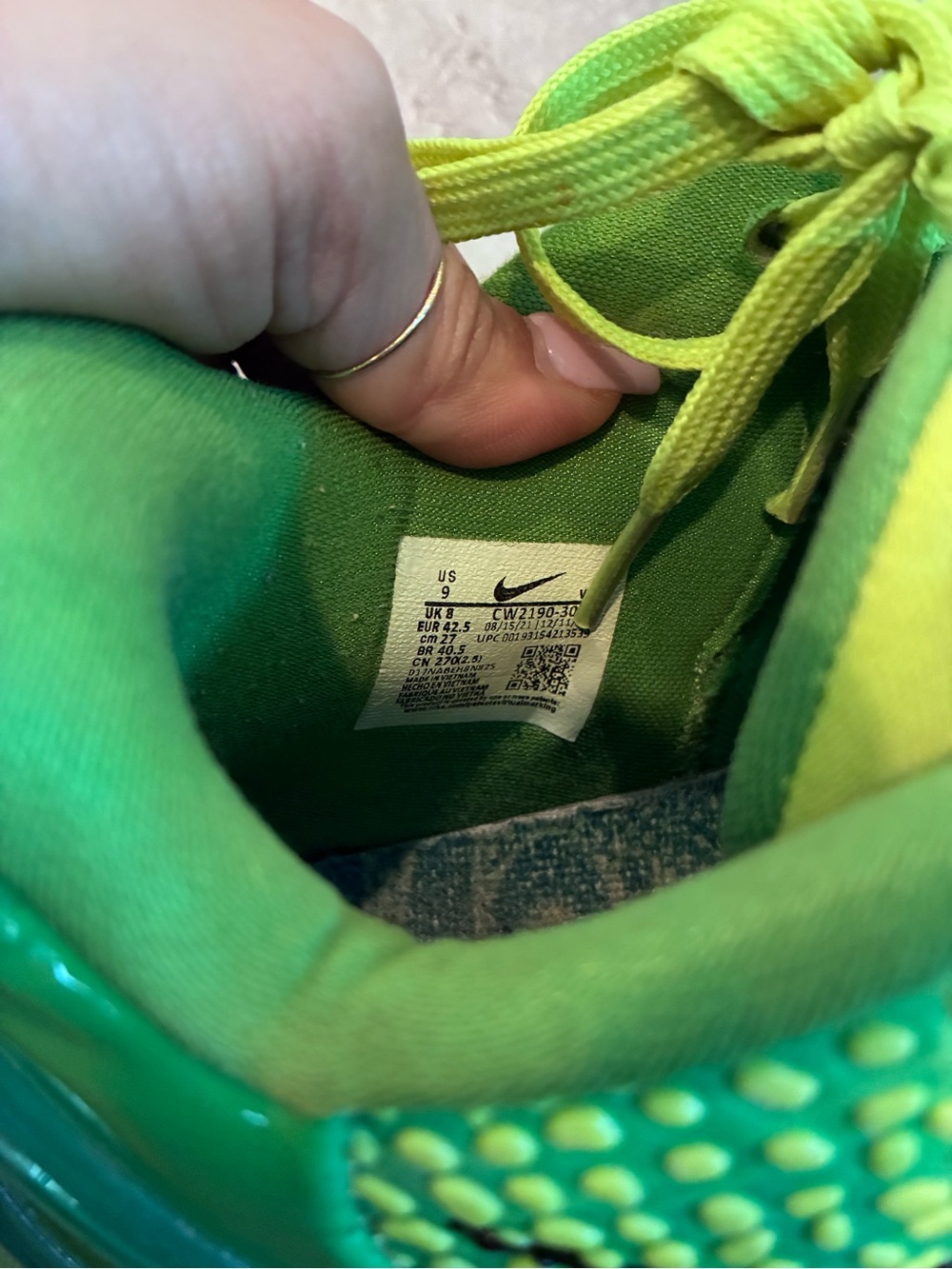 Nike Neon Green Basketball Sneakers with Black Swoosh - Picture 5 of 5